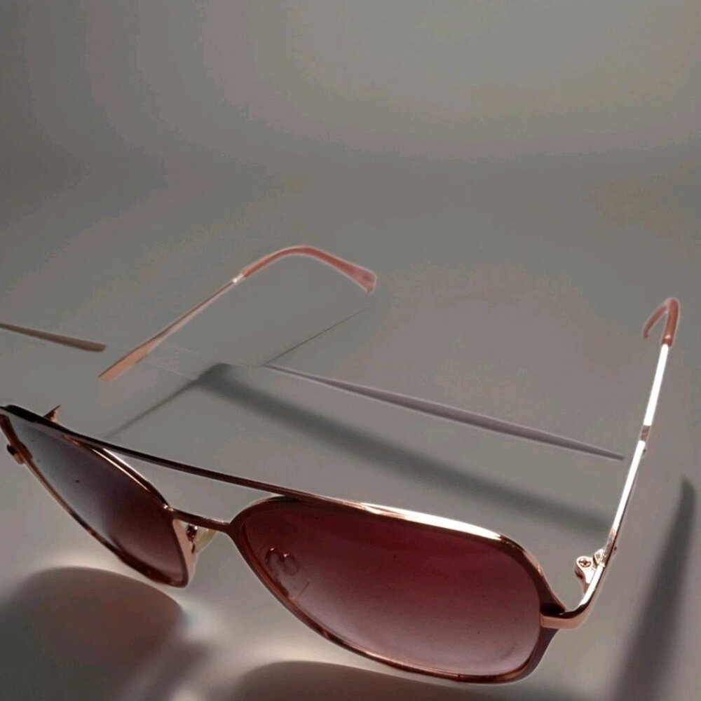 Jennifer Lopez Rose Gold Aviator Sunglasses J5993 RSRGO Gradient Lenses - Picture 3 of 4